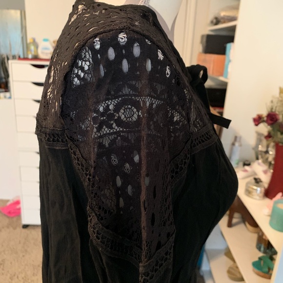 Leo Rosi Boho Lace Rory black top size medium - Picture 6 of 7